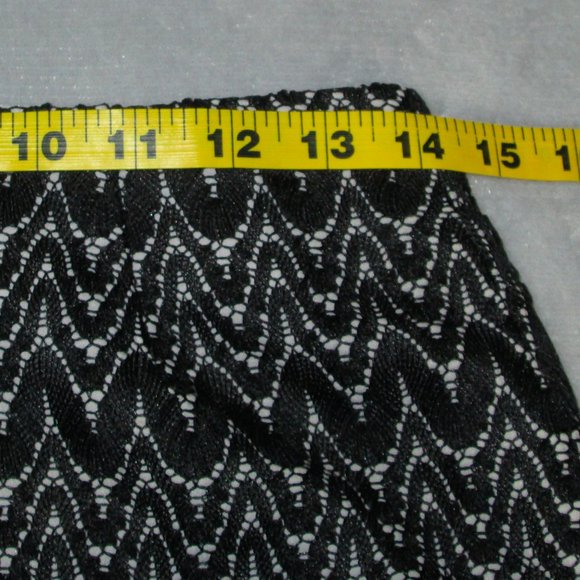 Like New Pencil Skirt - Lace Look - Picture 10 of 10